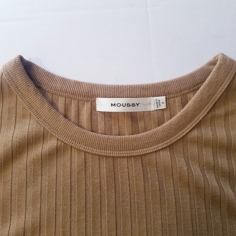 Moussy | Sleeveless Jersey Knit Dress + Daisy Tie - Picture 4 of 12